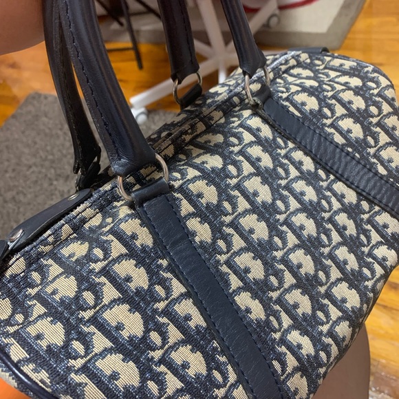 Dior Boston bag (preloved) - Picture 4 of 10